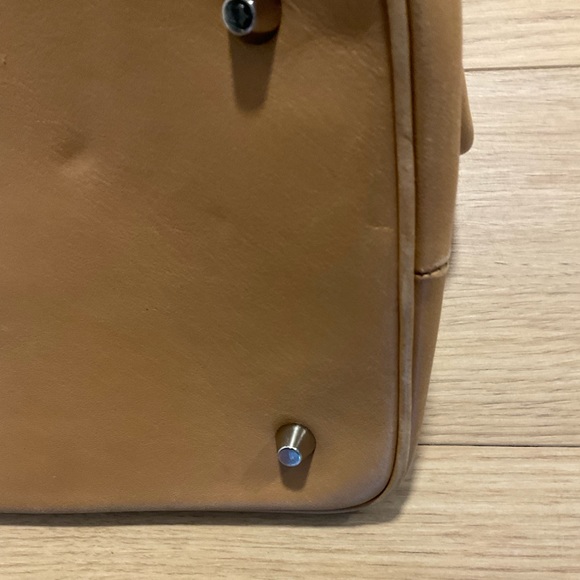 Vintage Coach leather tan tote - Picture 8 of 15